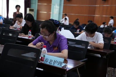 全國家政服務(wù)業(yè)職業(yè)技能競賽遼寧省選拔賽在大連舉辦，助推家政服務(wù)專業(yè)化發(fā)展